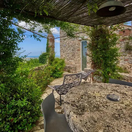Villa La Rocca *